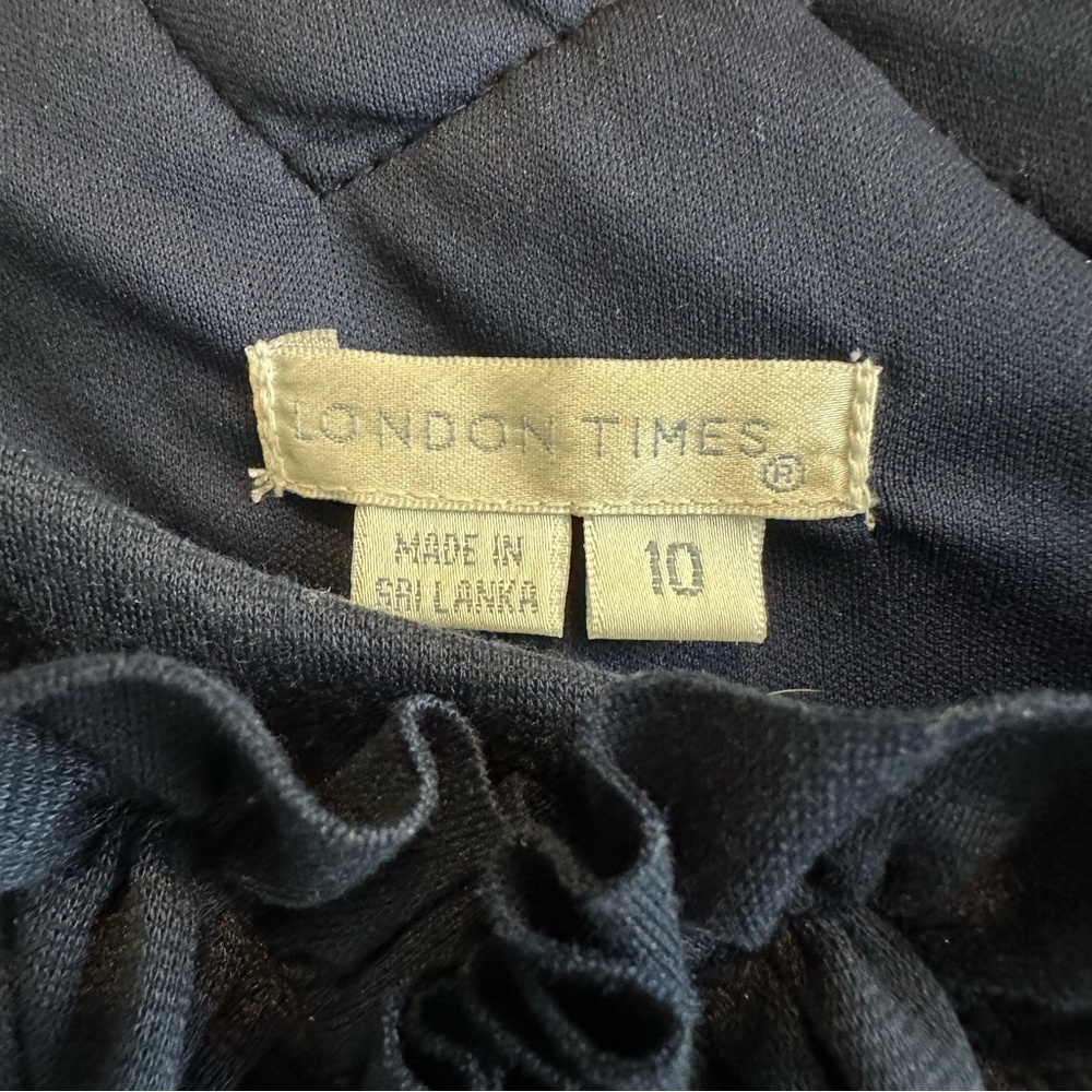 London Times Navy Blue Sleeveless Dress with Ruffle Detail. Size 10. - Picture 5 of 6